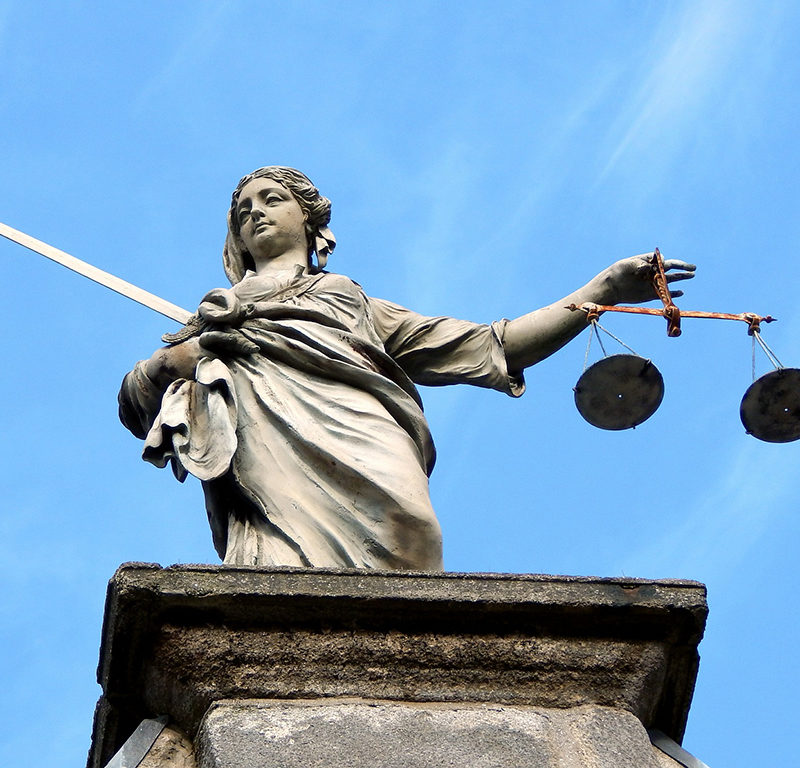 justitia statue